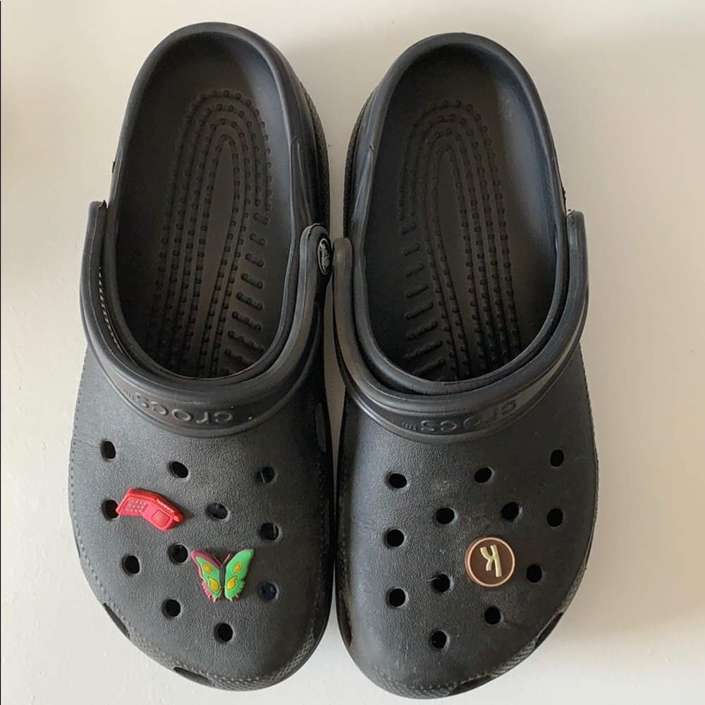 Black Crocs
